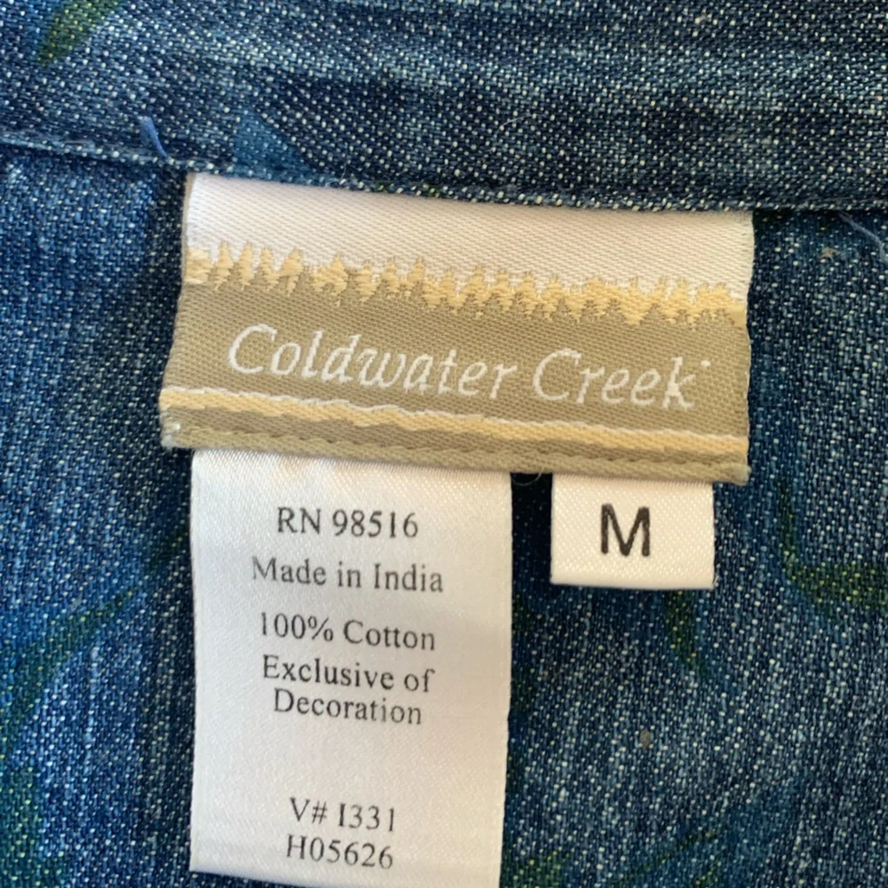 Coldwater Creek Floral Embroidery Denim Blue Jacket Cotton‎ Women’s M Preloved